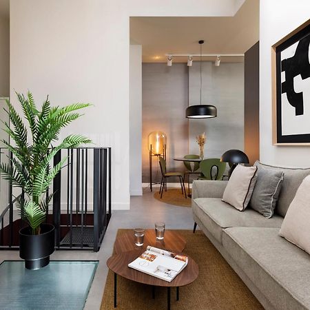 Monkeys Apartments Trastamara Billiard Room เซบีญา ภายนอก รูปภาพ