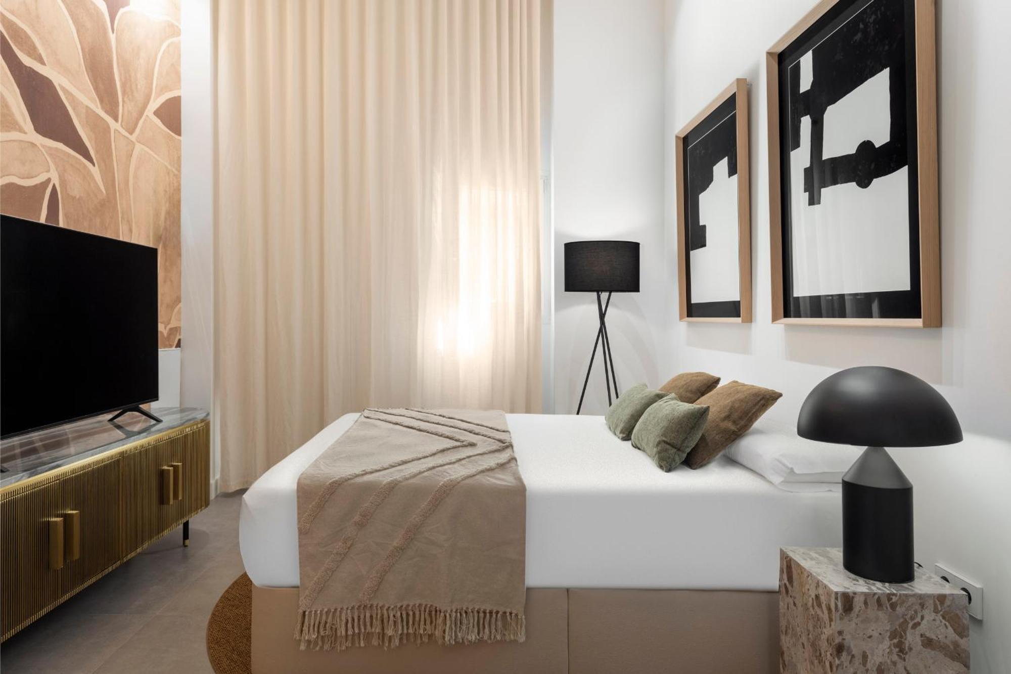 Monkeys Apartments Trastamara Billiard Room เซบีญา ภายนอก รูปภาพ