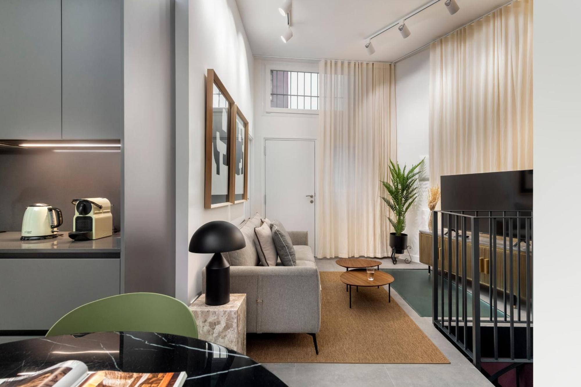 Monkeys Apartments Trastamara Billiard Room เซบีญา ภายนอก รูปภาพ