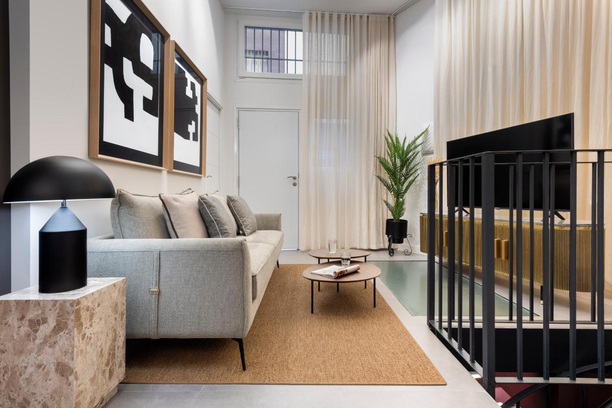 Monkeys Apartments Trastamara Billiard Room เซบีญา ภายนอก รูปภาพ